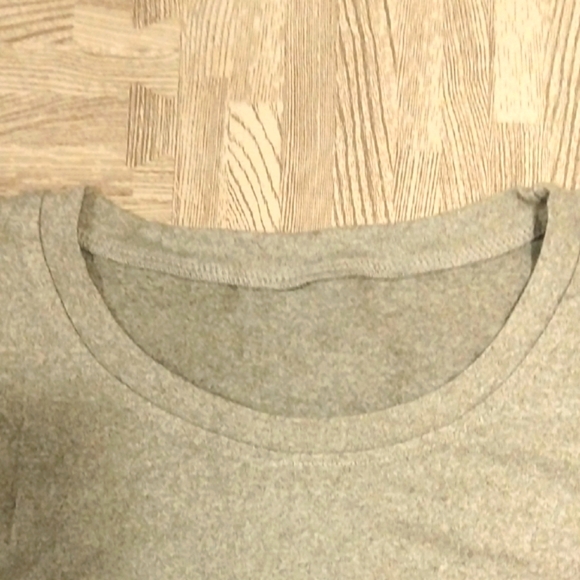 Gray Graphic T-Shirt with Baseball Print - Picture 3 of 4